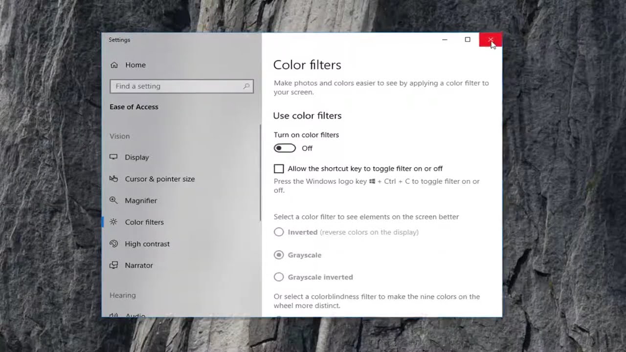 How to Fix Windows 10 Black and White Screen Problem [Tutorial]