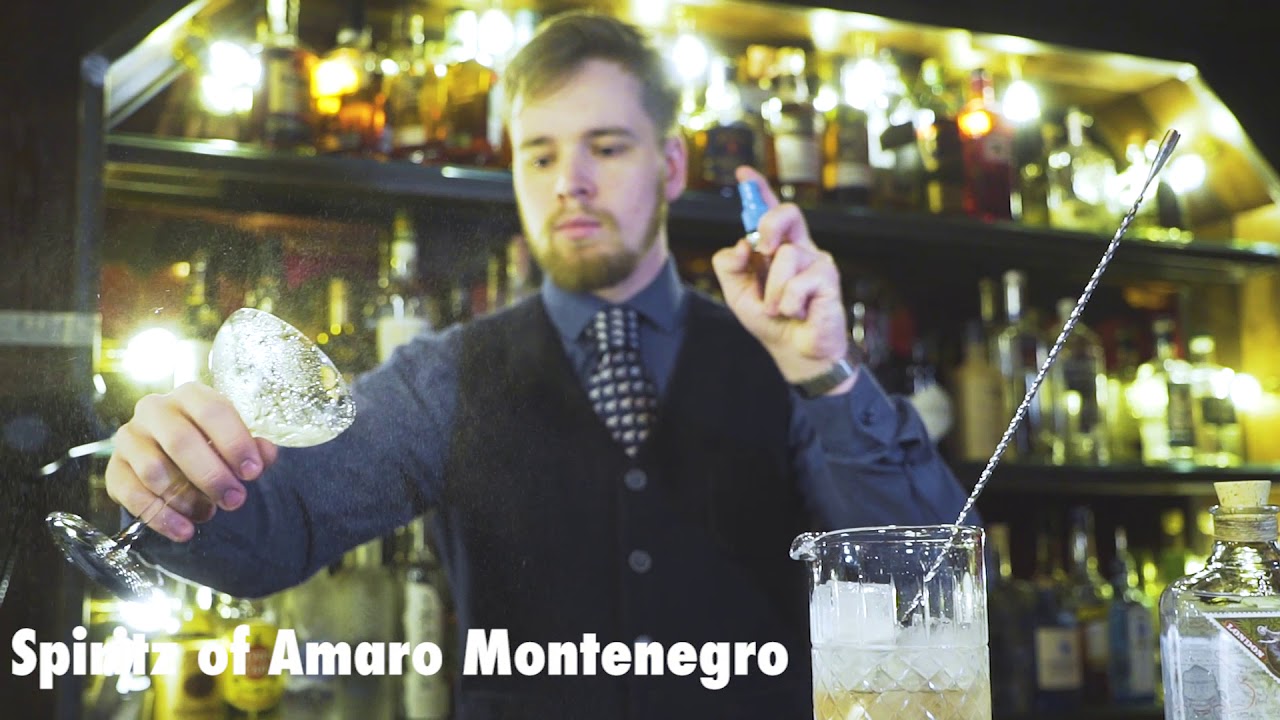 Oisin Kelly making an Elephant Gin Bridge Martini