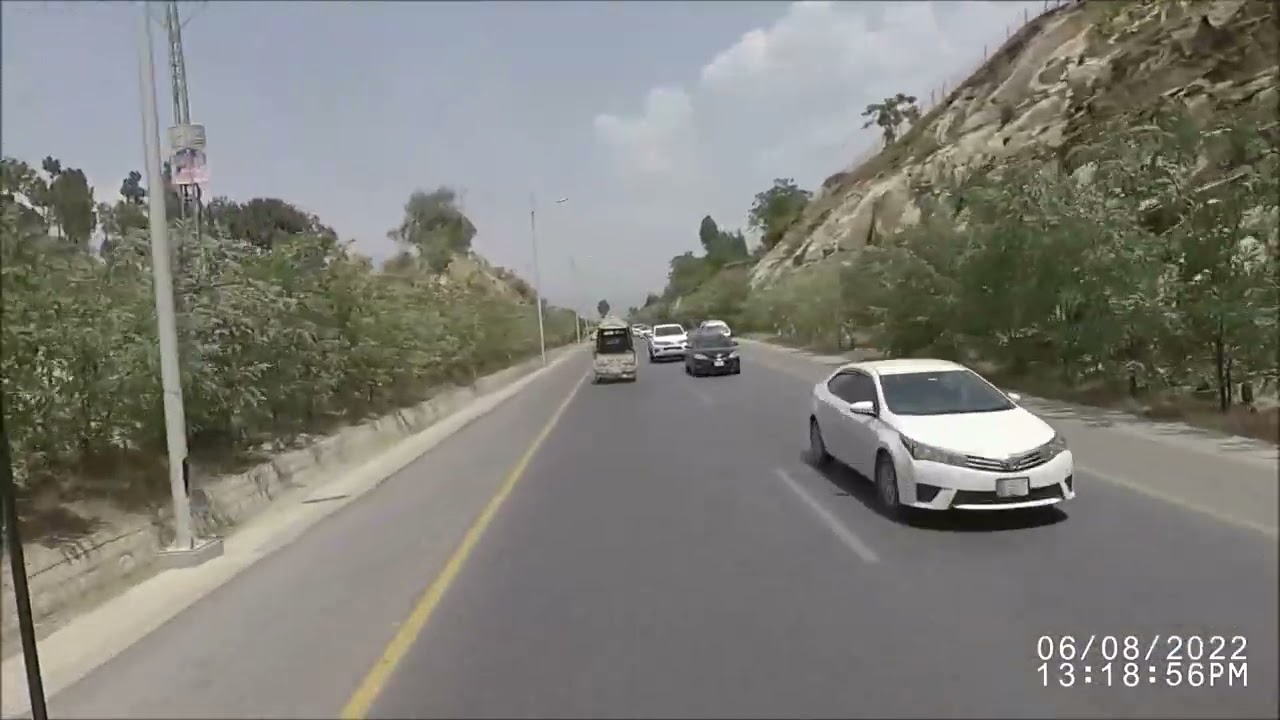 Hazara Motorway - Balakot Bypass I Mansehra I Pakistan I Man With Yellow 4x4 I Toyota BJ40