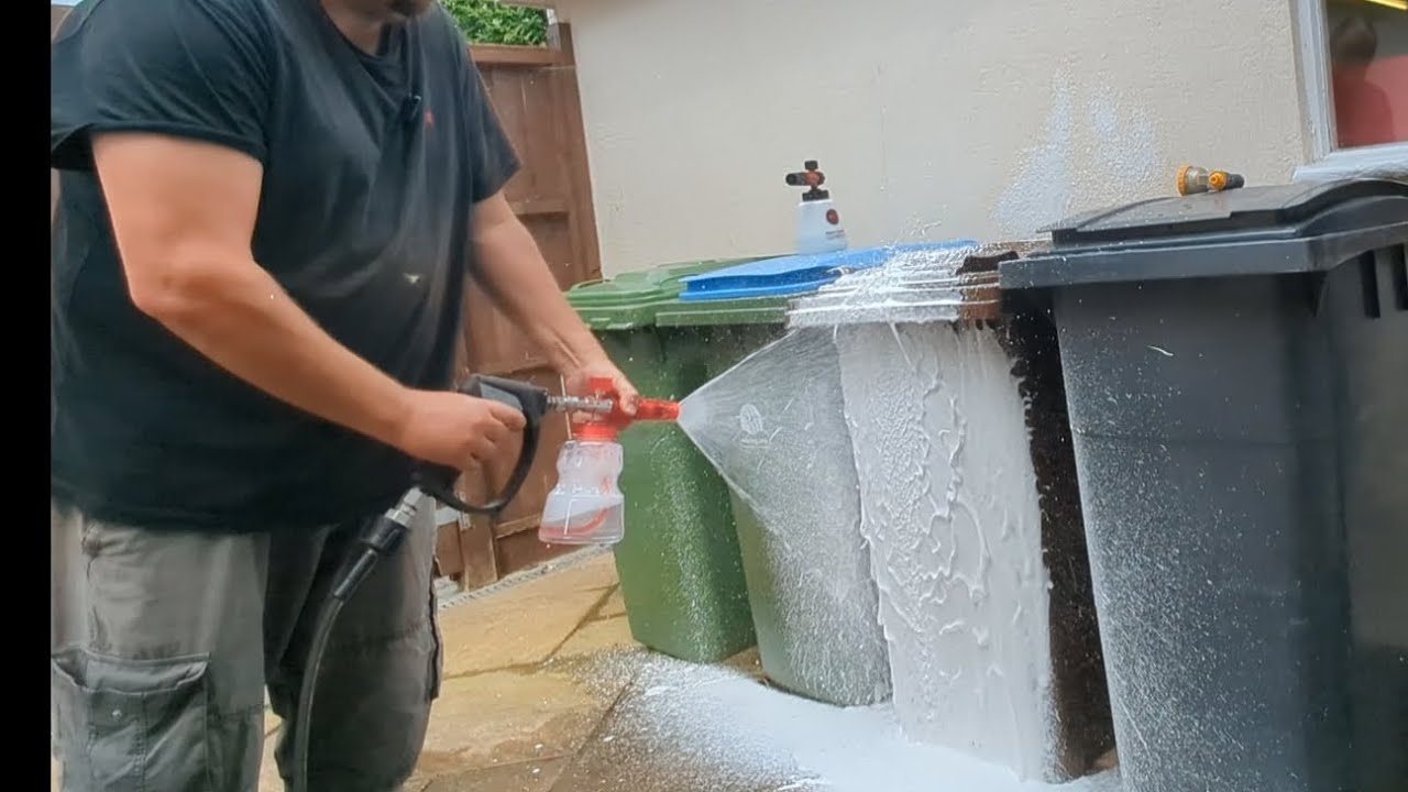 How can a £5 Aliexpress Snow Foam Lance be this good? Yee-Haw! Bear Force Foam Cannon Review