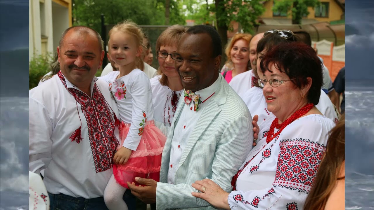 С Днём Рождения, дорогой пастор Сандей Аделаджа, изменивший Наши Судьбы!