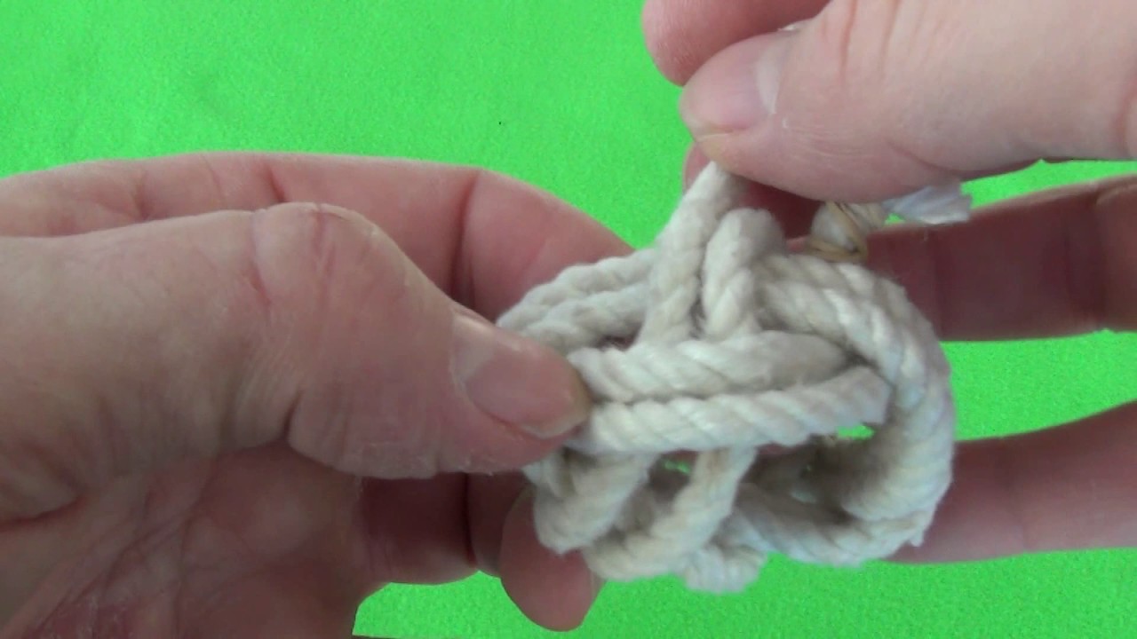 Hur man gör en VALKNOP eller Turks Head Knot