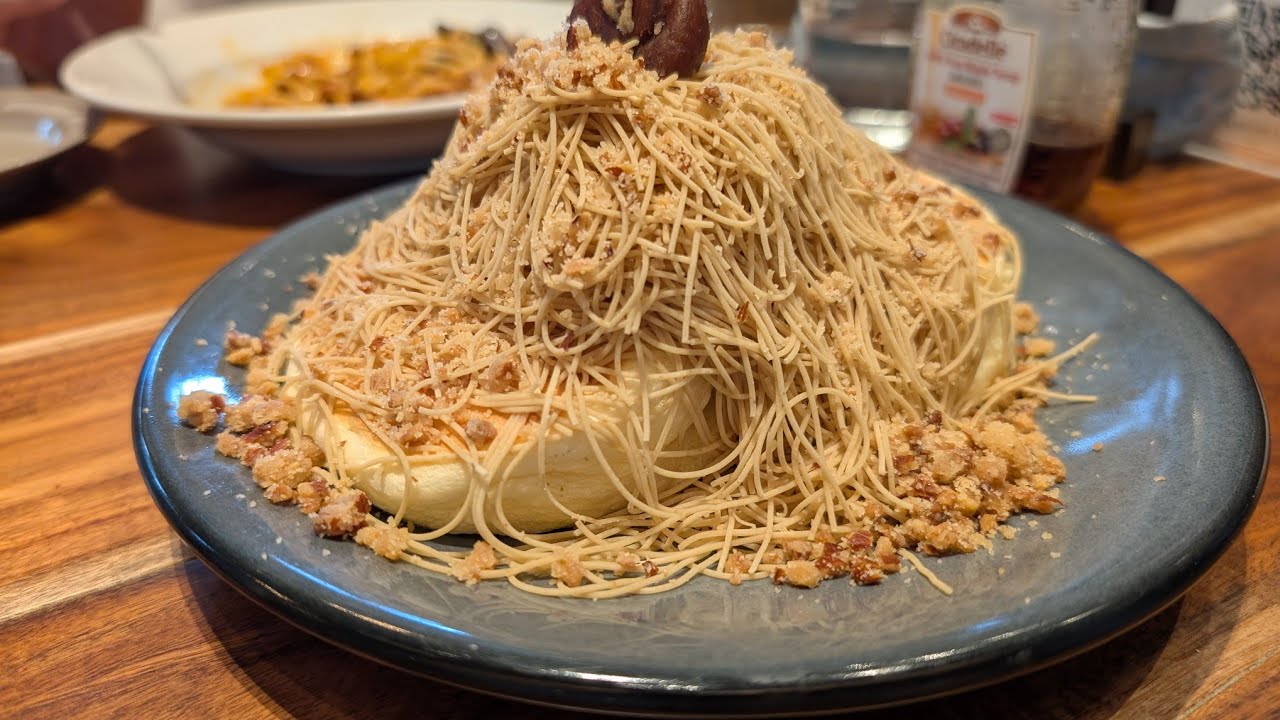 ESPRESSO D WORKS ココノススキノ店に和栗の搾りモンブランパンケーキをたべに。