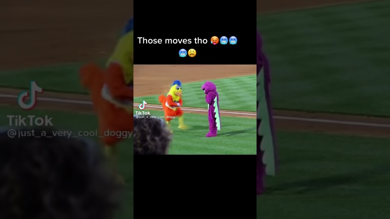 Barney DESTROYED chicken in dance battle 🔥 #shorts