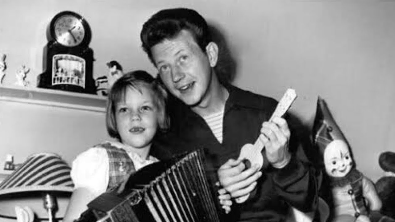 Donna and Donald O’Connor [I’m Walking Behind You] ~ Tribute