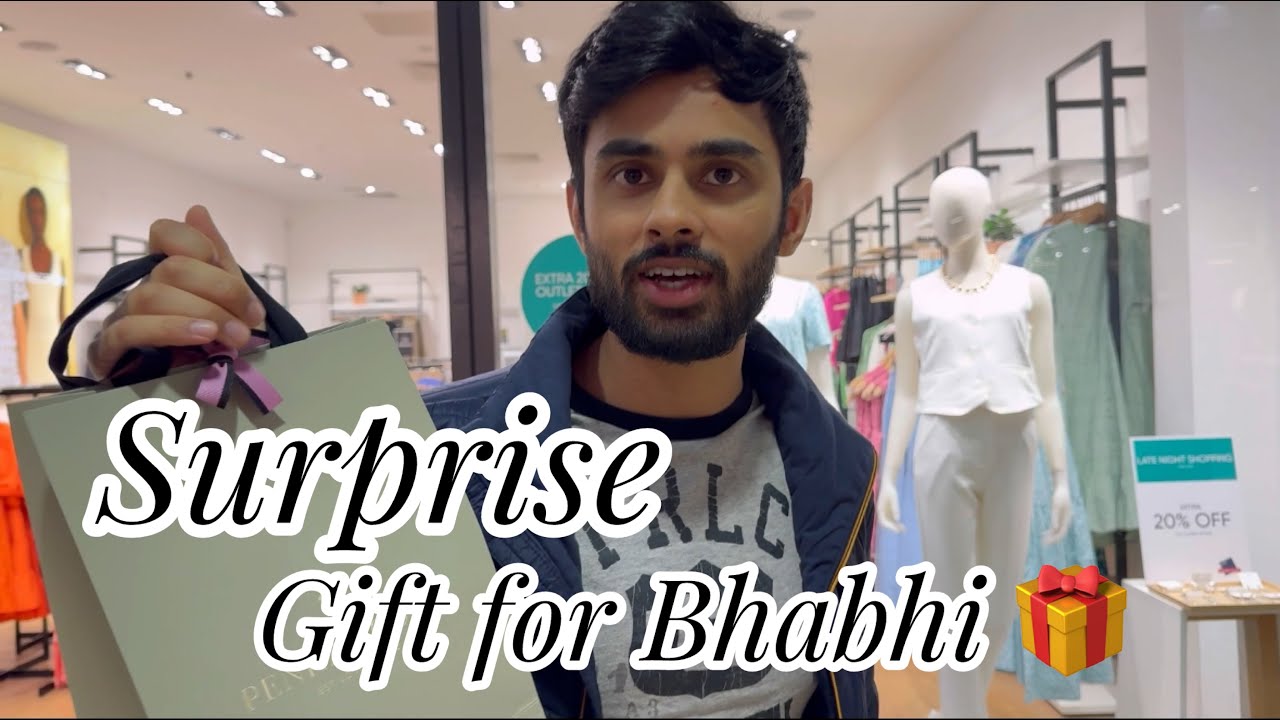 Bhabhi's Reaction to Hamza's Surprise Gift (She was Happy)