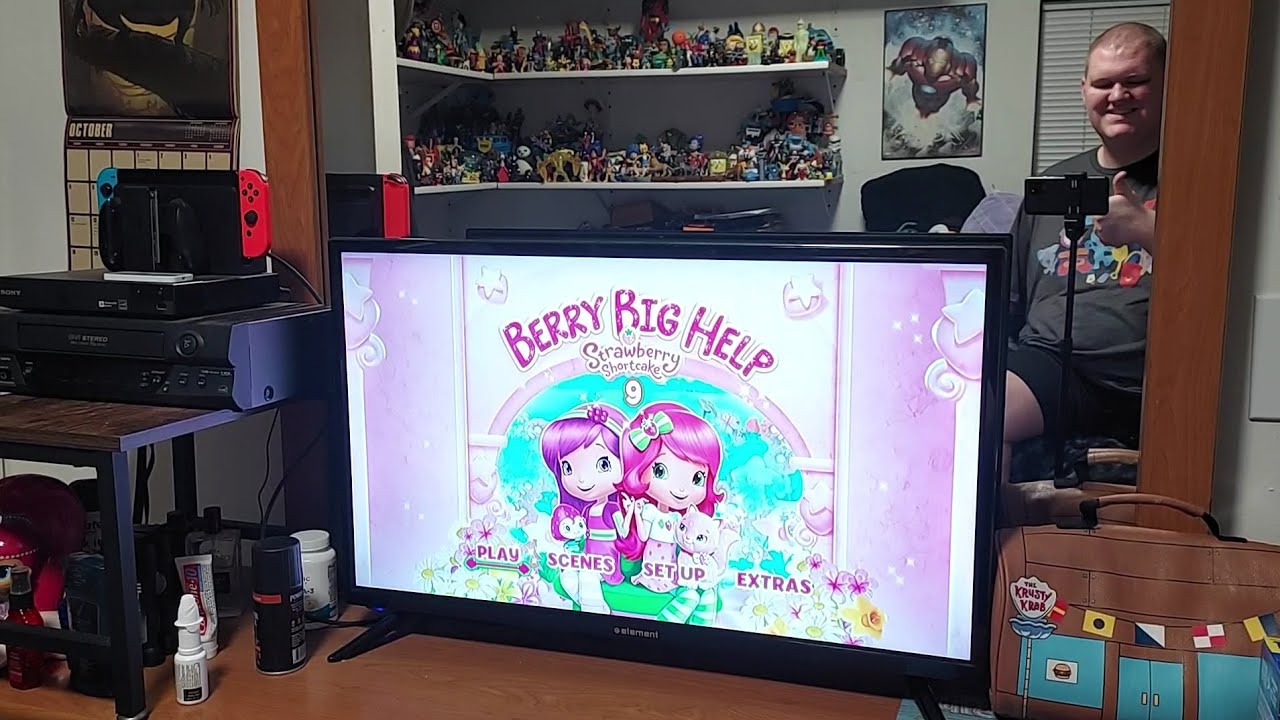 Меню пошагового руководства по игре Strawberry Shortcake: Berry Big Help DVD от 2013 года🍓🫐🫂