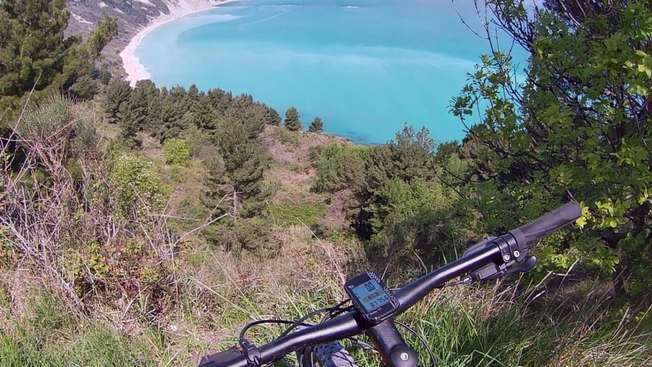 Baia di Portonovo, Bosco, Spiagge e Laghetti in mtb
