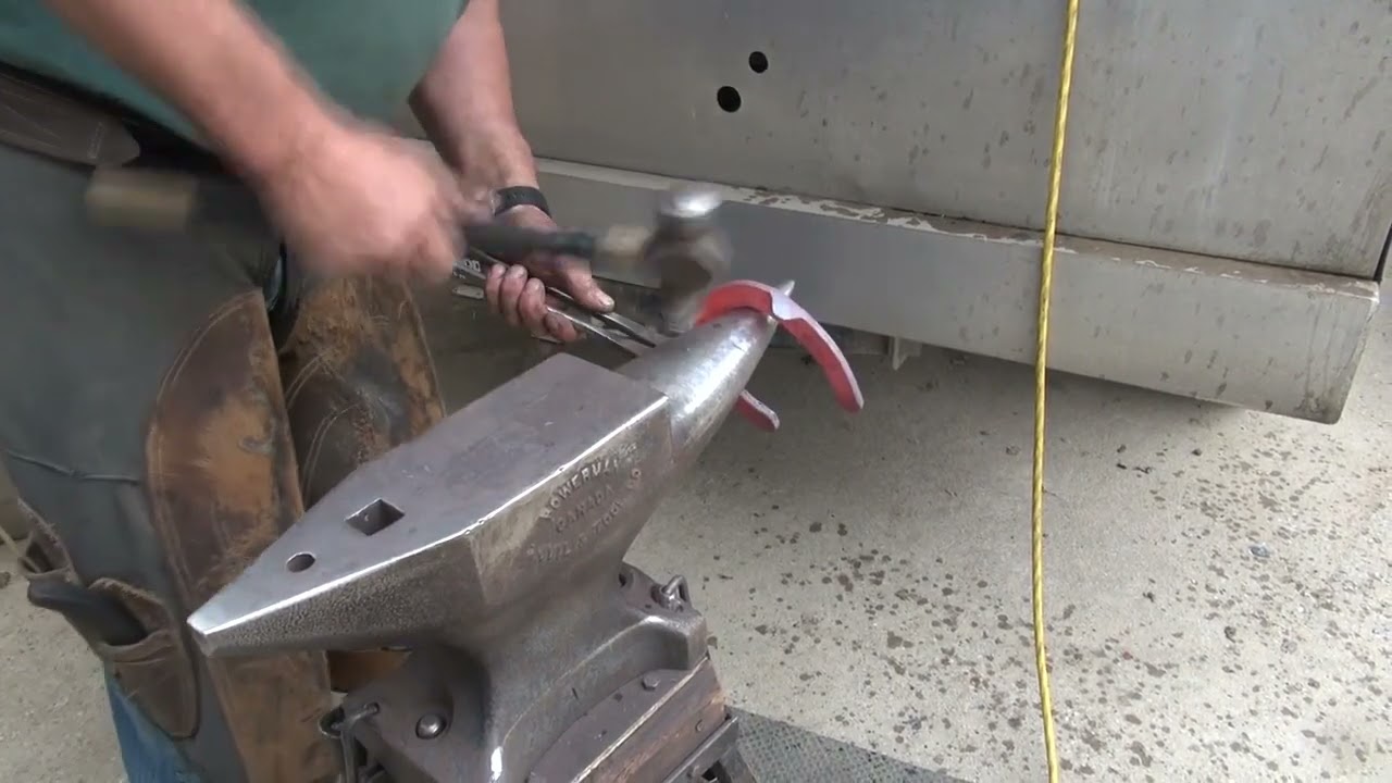 Shaping Shoes on the Anvil Horn