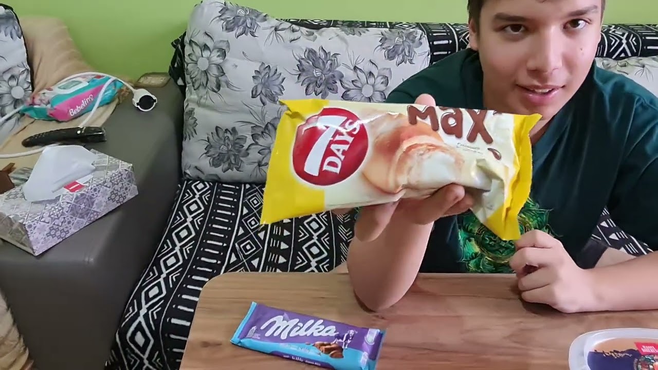 ASMR KIDS. Varză Călită cu ciolan afumat și tradiționala mămăliguță cu smântână și desert.