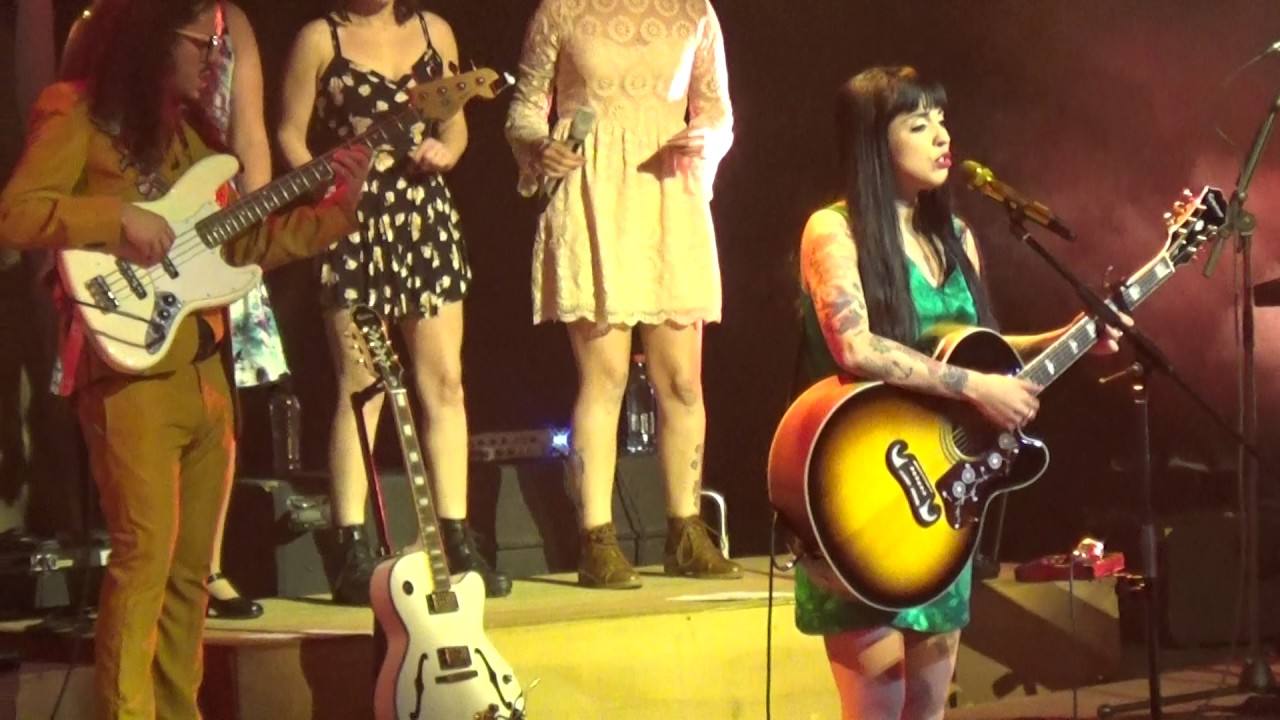 Mon Laferte - 15 Amor Completo - Teatro Caupolican - 20 Junio 2017