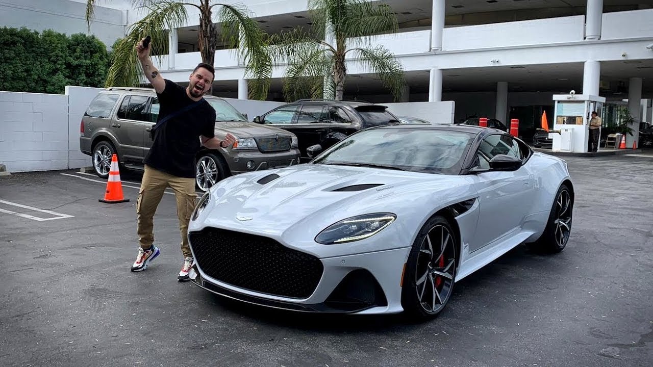 Me Compre Un Nuevo Aston Martin! | Salomondrin
