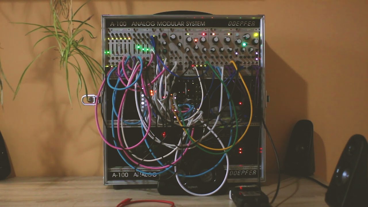 Skiing On Olympus Mons - generative ambient Eurorack music