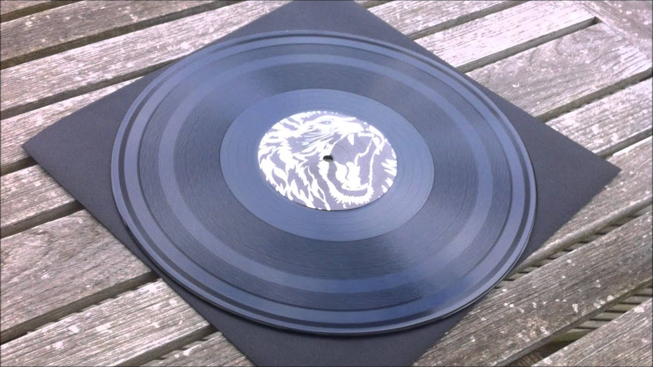 V.I.V.E.K - Soundman VIP [SYSTM003]