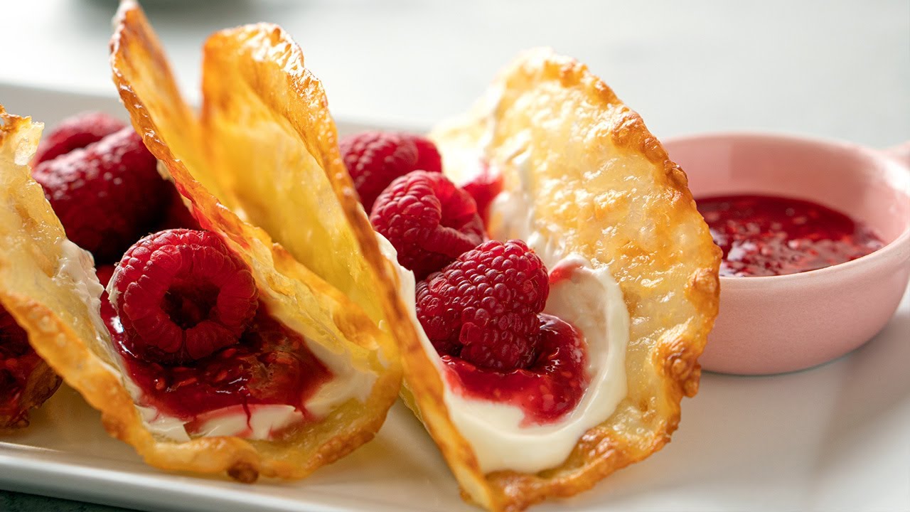 Keto Cheesecake Dessert Tacos [Raspberry Cream]
