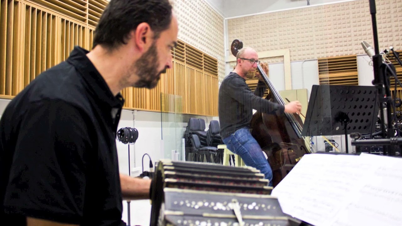 DeContraBando Los Pose&iacute;dos Astor Piazzolla Diego Zecharies & Alejandro Szabo