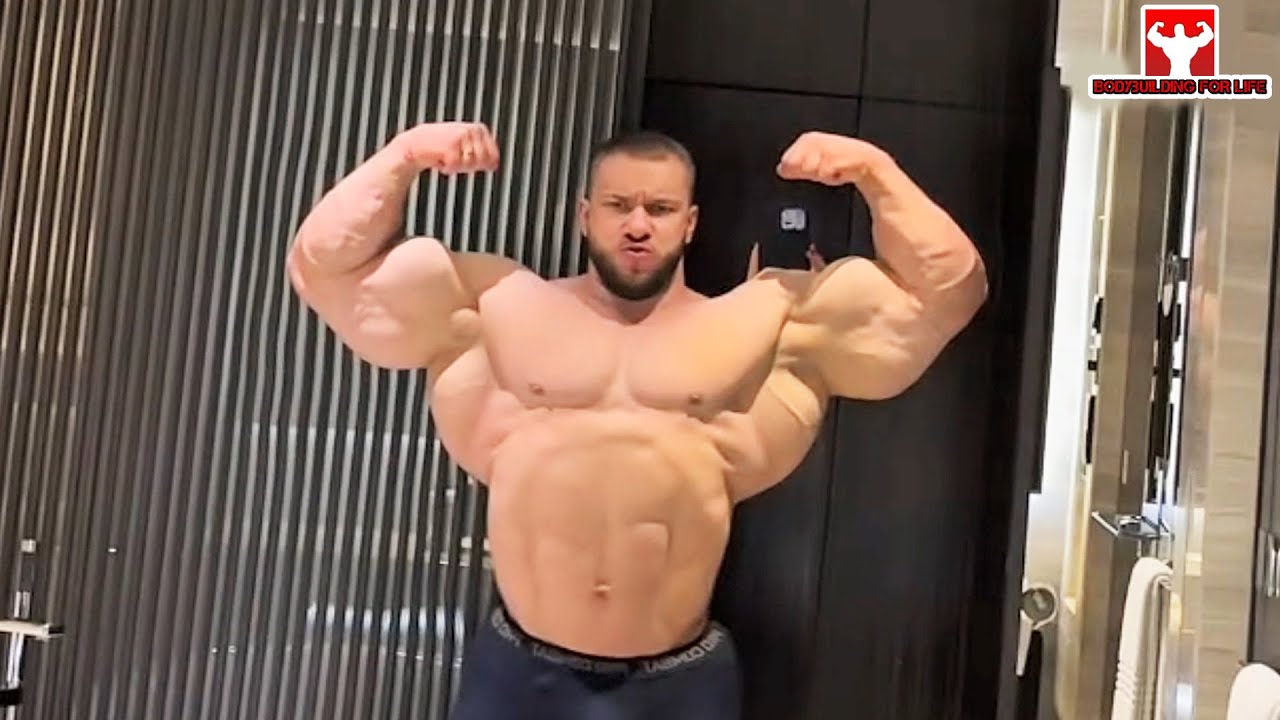 Рядом с ним все кажутся маленькими &mdash; монстр массой 130 кг | GoodVito Motivation
