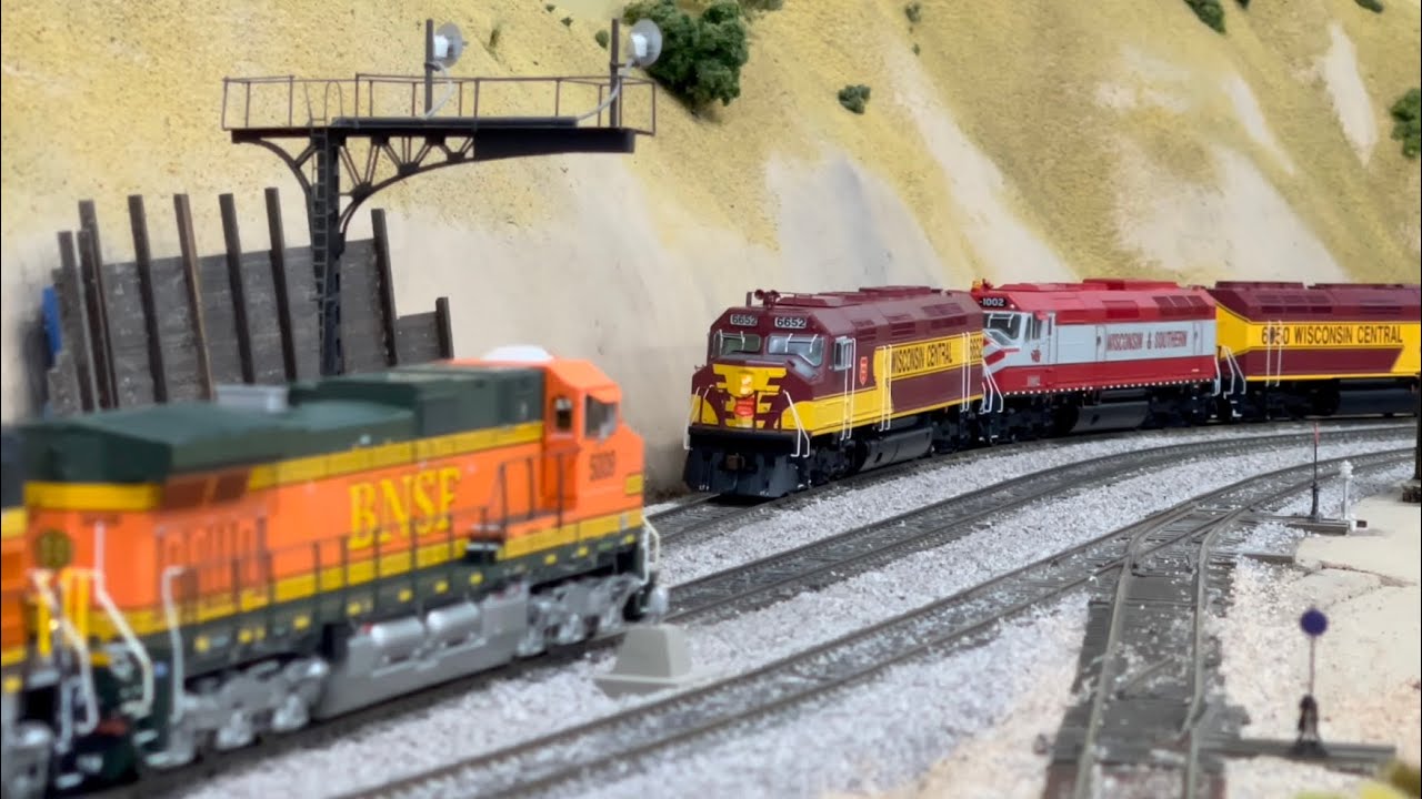 NON STOP HO Scale Model Trains Ep.35 | BNSF, Wisconsin Cowls & More! [4K]