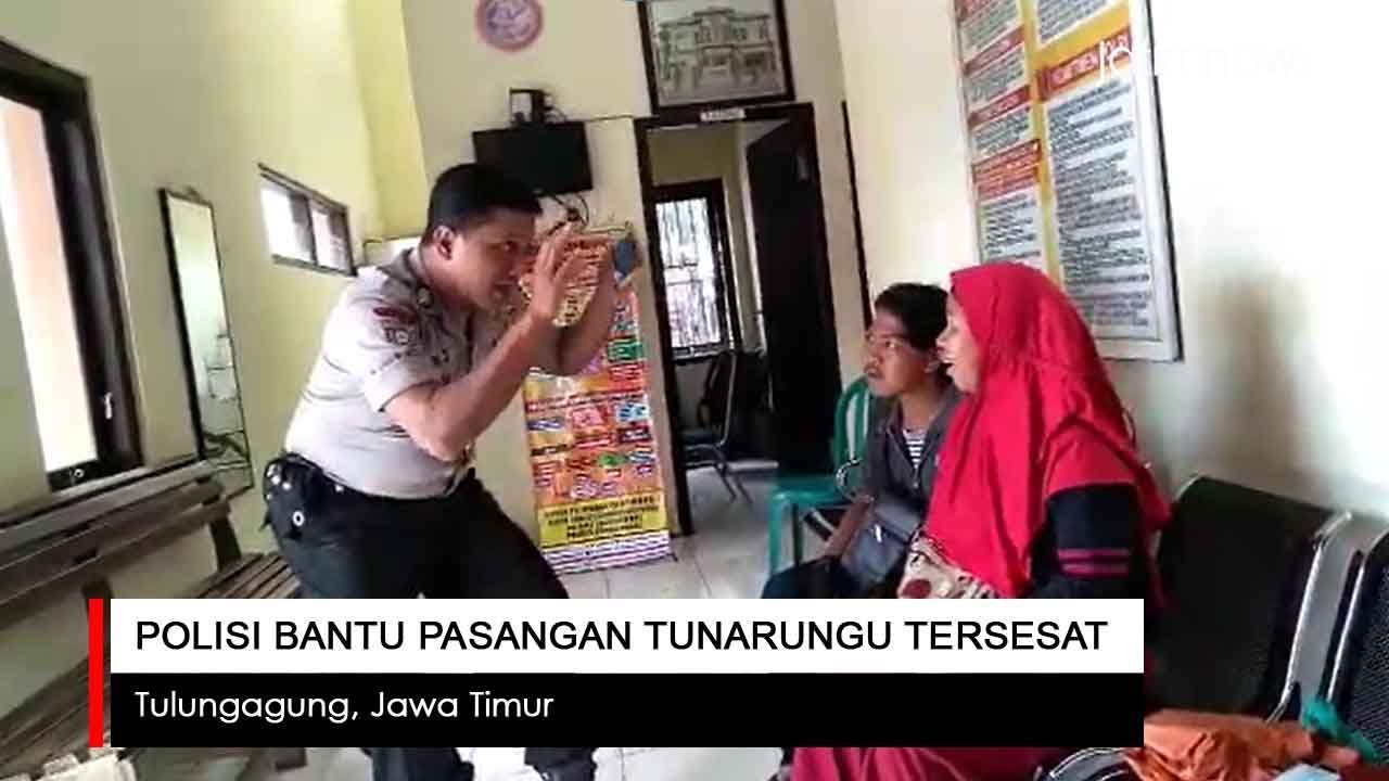 Polisi Bantu Pasangan Tunarungu Tersesat di Tulungagung