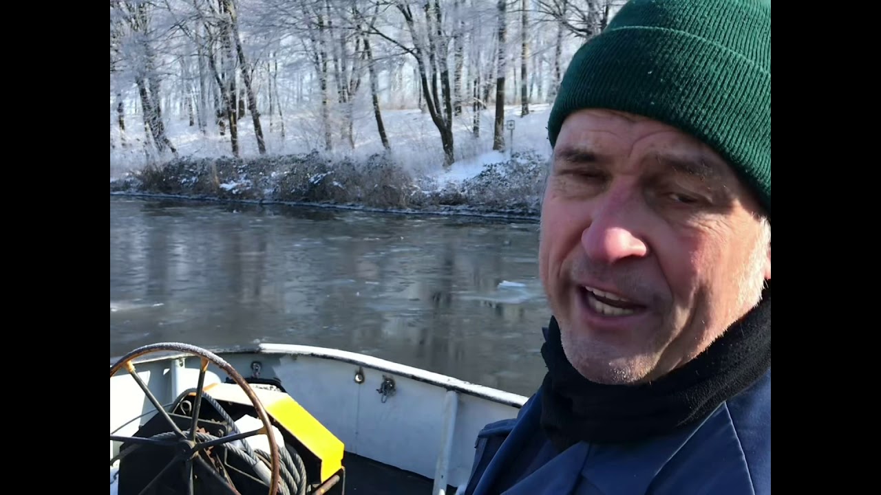 Mit 1000 PS: Unterwegs mit dem Eisbrecher auf der Weser