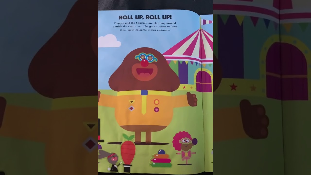 Duggee’s dress up sticker book