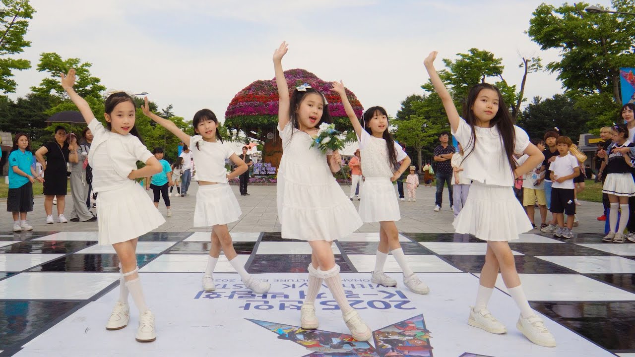 아일릿 ILLIT 아몬드초콜릿 Almond Chocolate 커버댄스 Dance Cover by PICNICPOP | KPOP IN PUBLIC