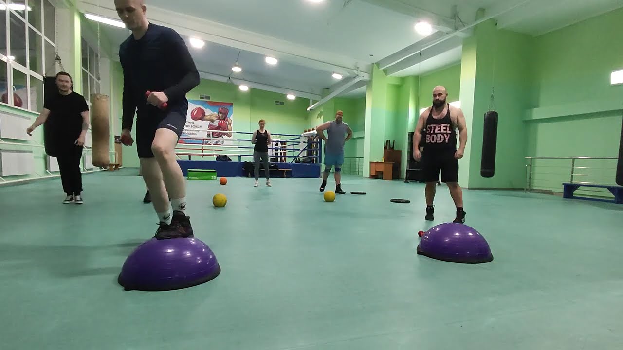 Круговая тренировка боксера 11.12.2025