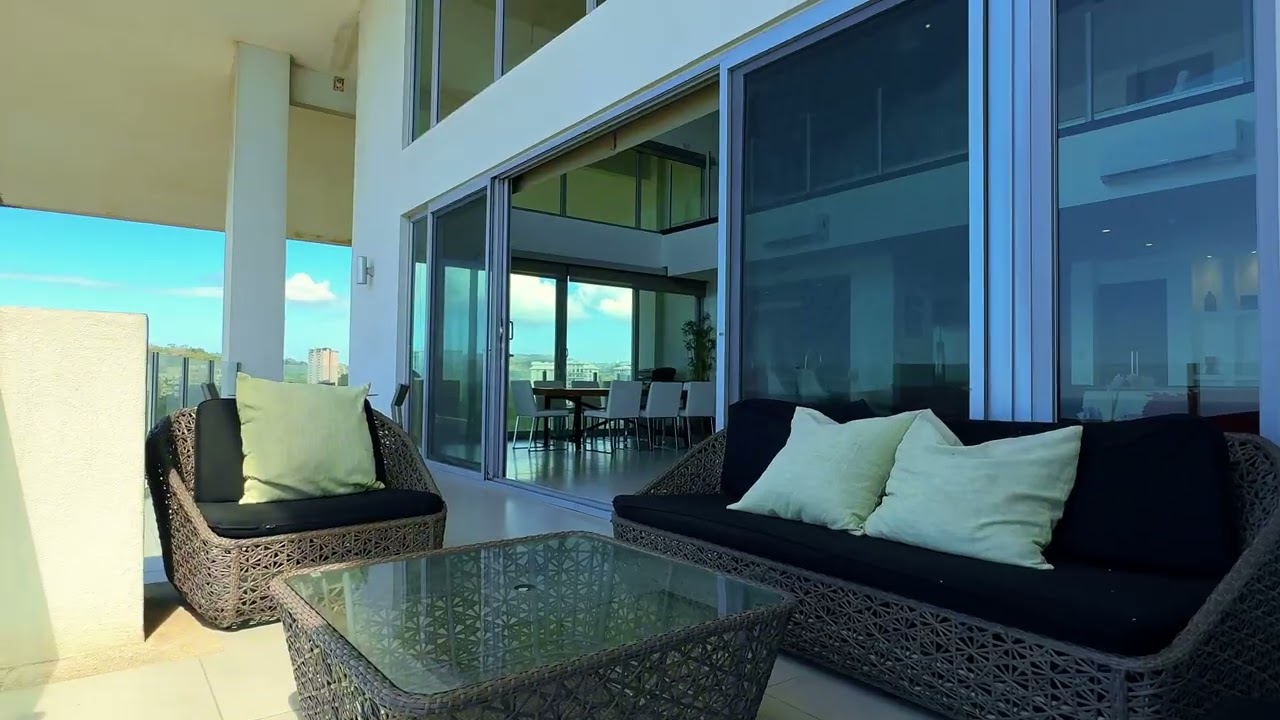 Luxury Beachfront Penthouse in Diamante del Sol, Jaco Beach