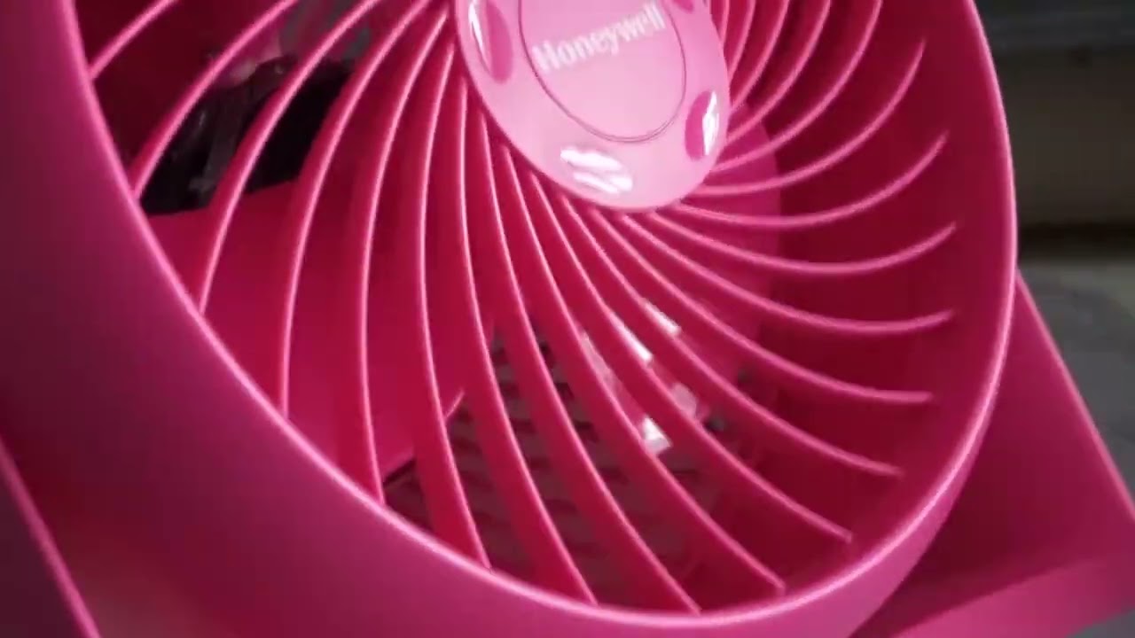 Black Honeywell turbo force fan model ht- 900 after servicing