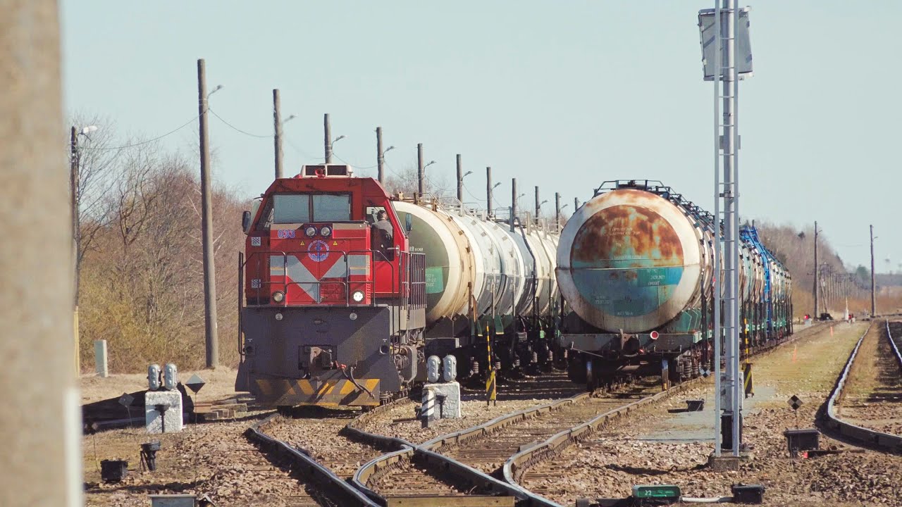 TEM TMH-033 Shunting in Vaivara station