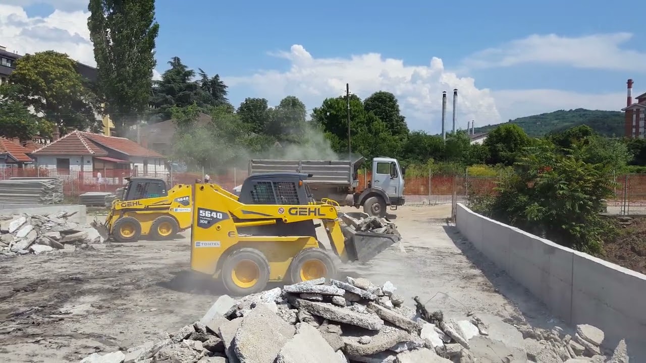 GEHL 5640 TURBO - Gradjevinski radovi TOMTEL