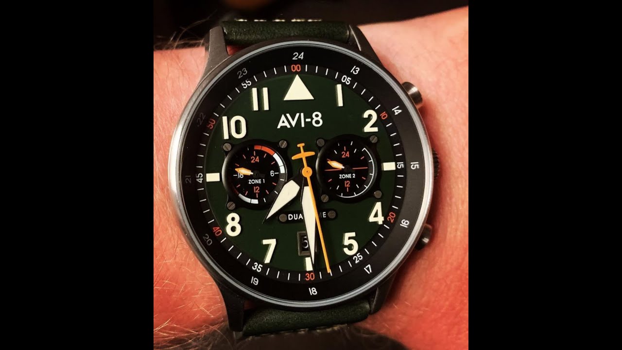 Обзор часов AVI-8 Carey Dualtime GMT с зеленым циферблатом