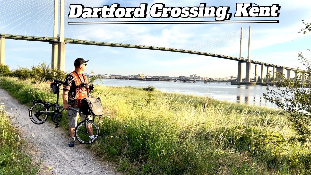 Me & my Brompton explore the village of Greenhithe, Kent England