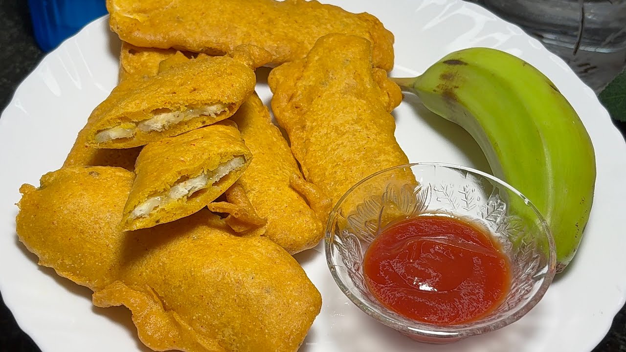 Banana Bajji Recipe | Crispy & Sweet Banana Fritters South Indian Style