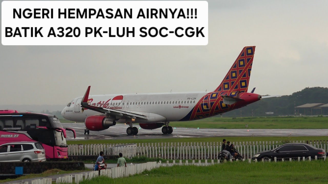 Ngeri Hempasan Airnya... Pesawat Batik A320 PK-LUH Take Off Di Runway 08 Saat Hujan Lebat
