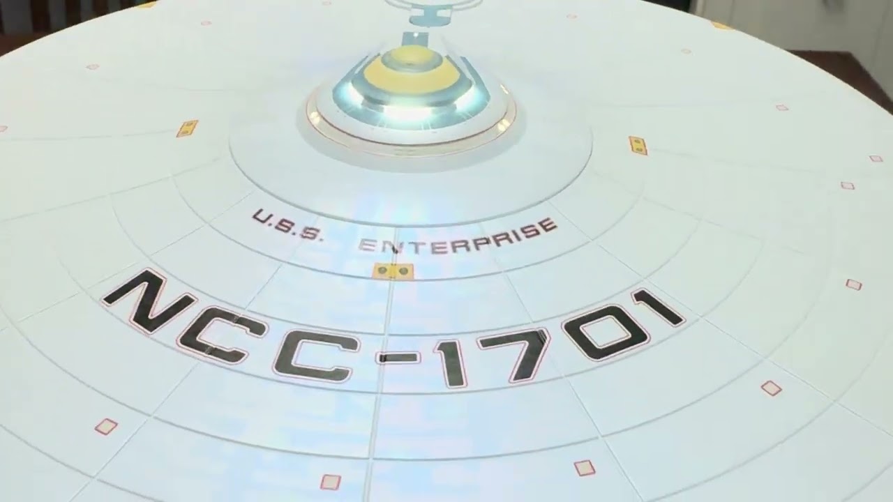 Tomy Plus  1:350 Enterprise NCC-1701 Star Trek The Motion Picture Refit 