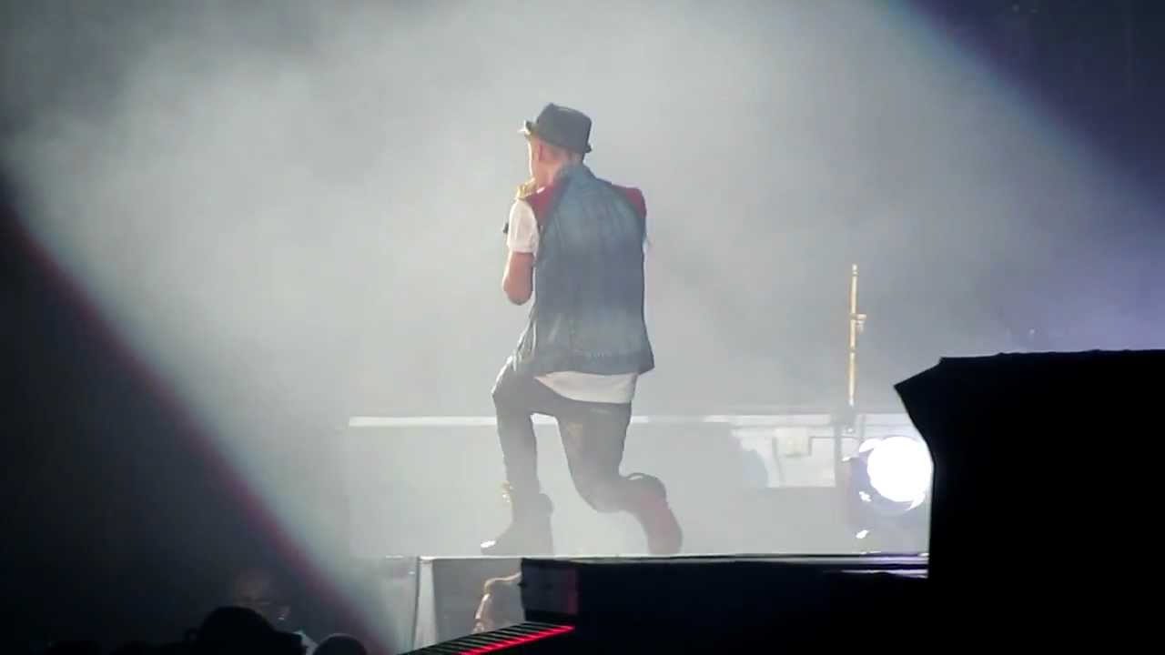 Justin Bieber & Drake, Right Here, The Motto, Toronto FULL