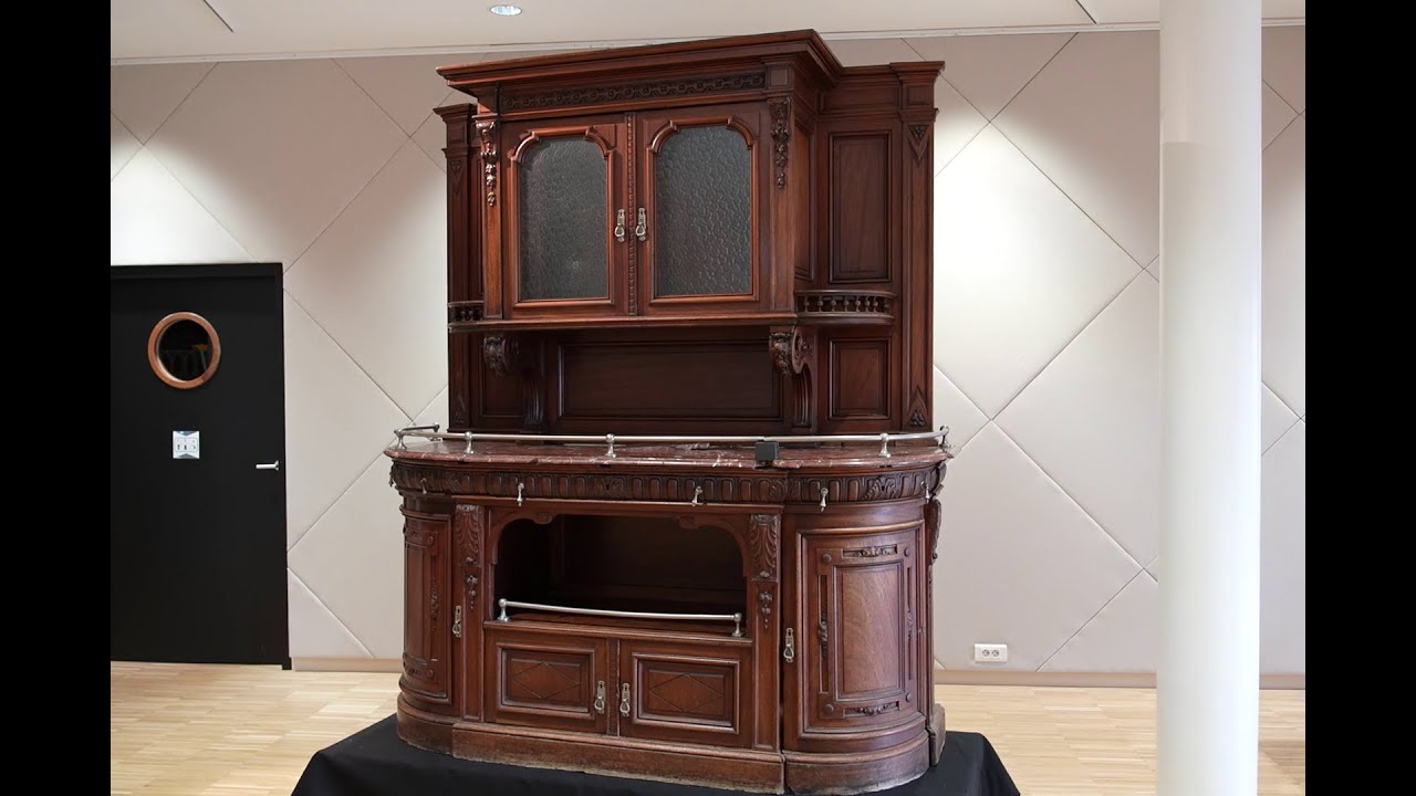 De la salle à manger d’un paquebot au musée : itinéraire d’un buffet de service