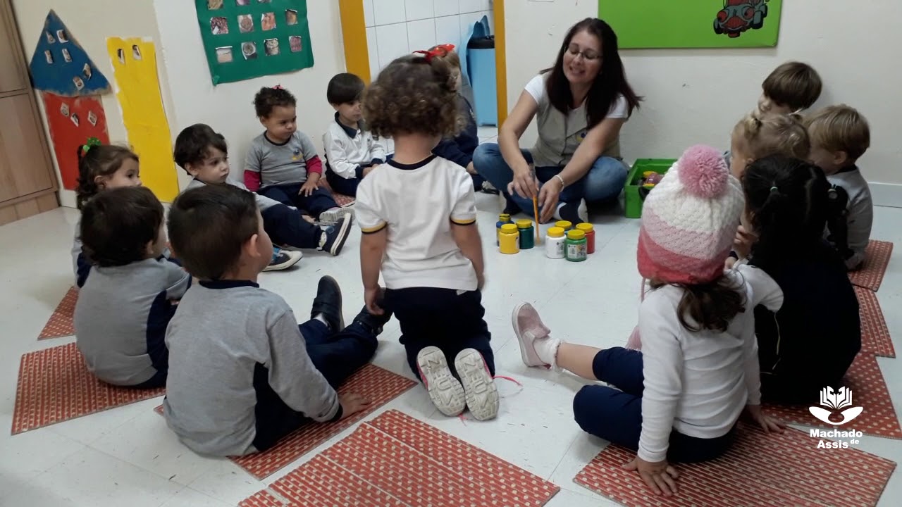 Vivência de Sala -  Momento da Rodinha Maternal IB