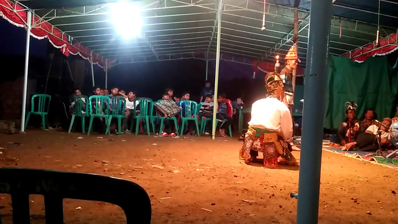 Kesenian Sandul babak Ngusah Manuk/Tunggu sawah