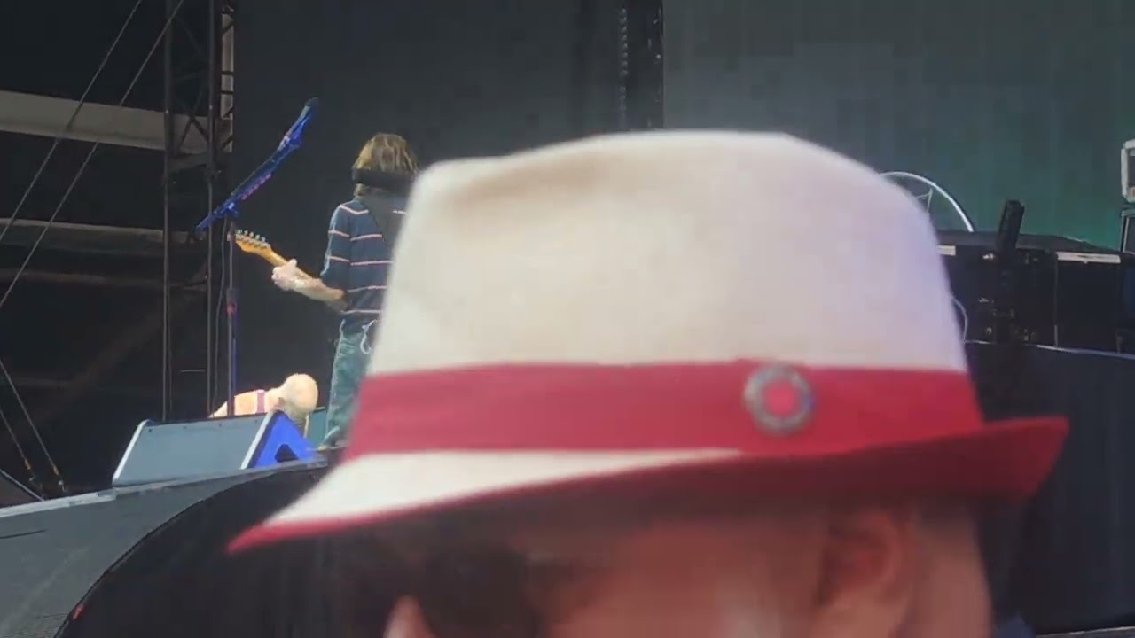 Red Hot Chili Peppers - Intro Jam (Live @ Paris 8/7/2022)