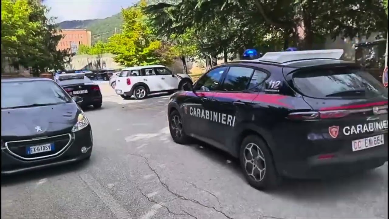 Saluto nazista in classe, cinque studenti indagati - 09/02/2026