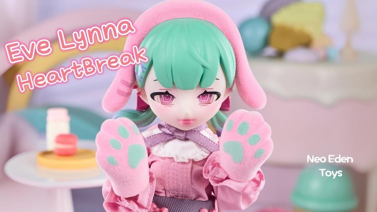 Eve Lynna HeartBreak Hanging Card Review | Neo Eden Toys | 1/8 scale MJD