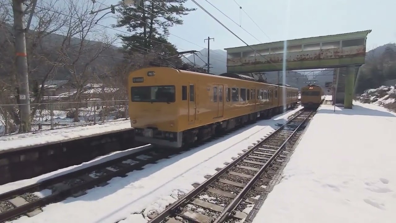 【20260213】食パン先頭車１１５系Ｇ編成同士の交換（黒坂駅）