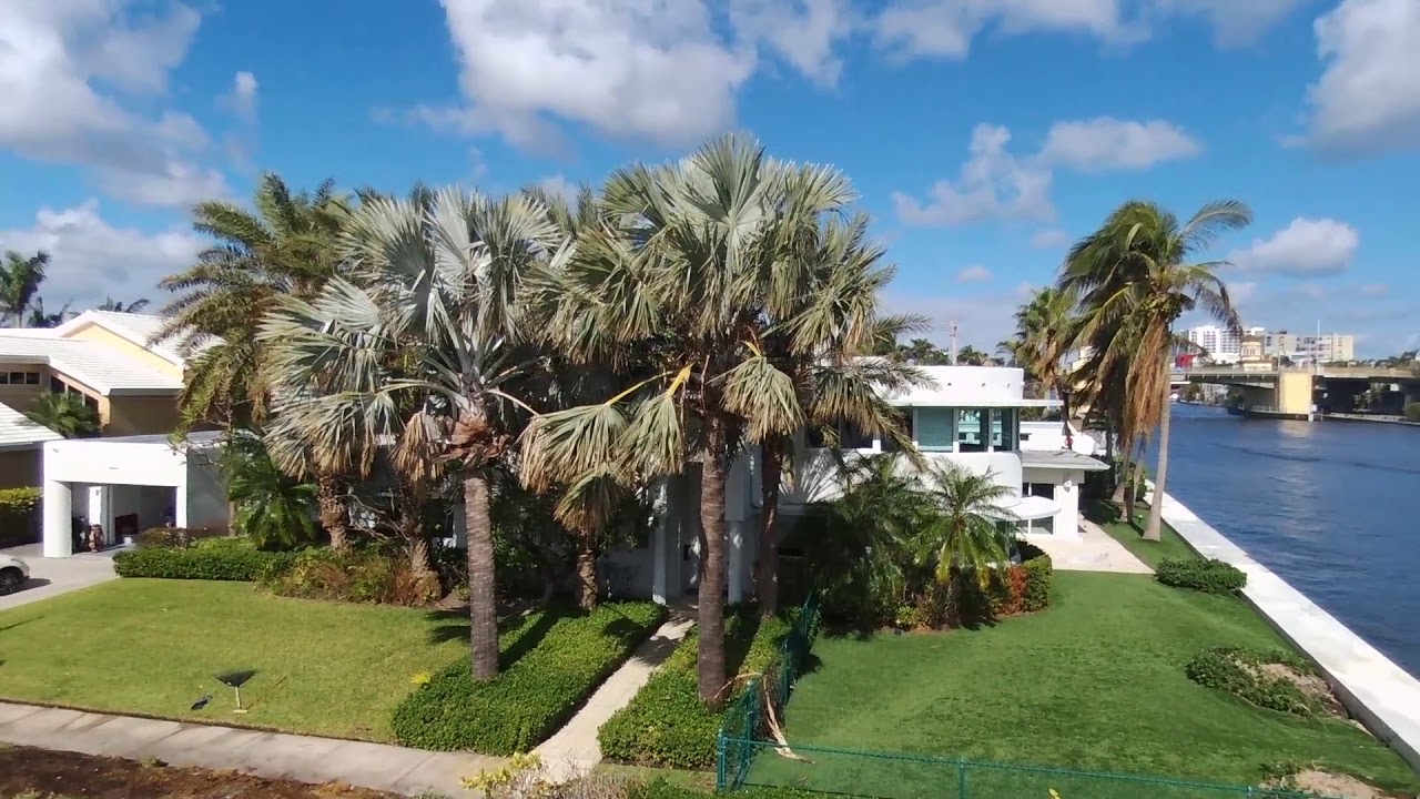 Tidal flooding threatens oceanfront luxury homes in Miami