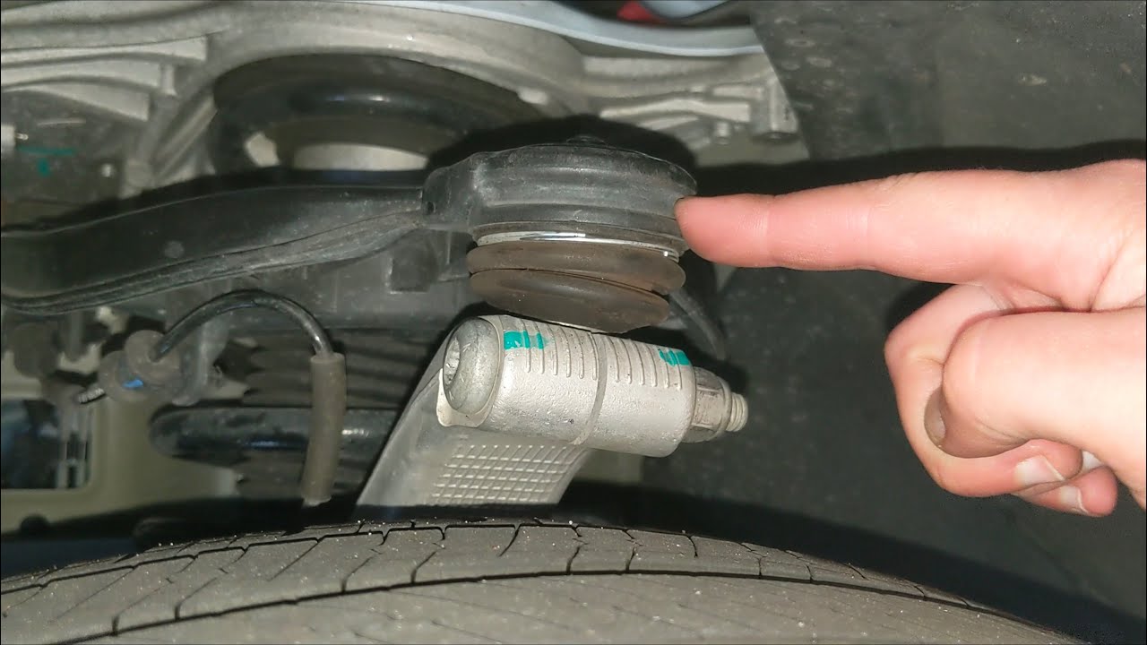 Suspension Squeak from Upper Control Arm Ball Joint on Model 3