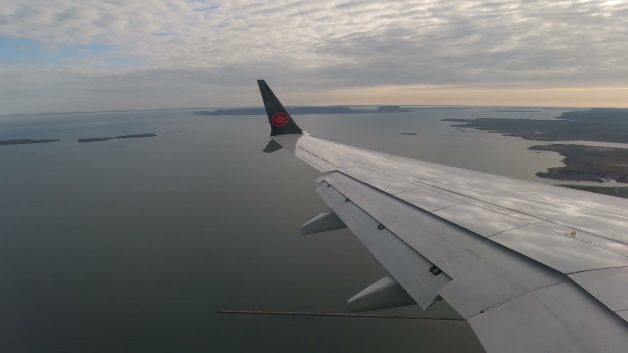 Air Canada Boeing 737 MAX 8 Landing into Thunder Bay Airport - October 25, 2025