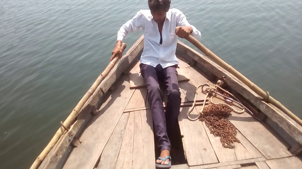 kalisil river kailadevi mein boating karte hue