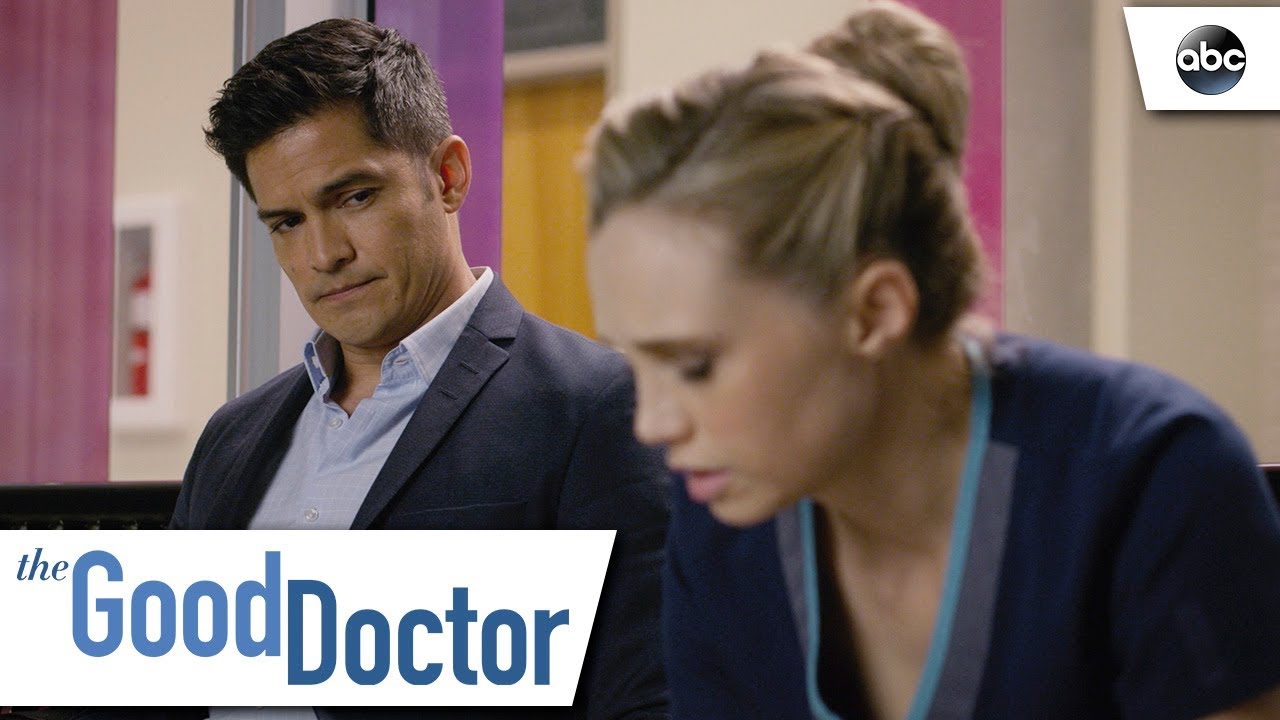Dr. Melendez Comforts Morgan &ndash; The Good Doctor
