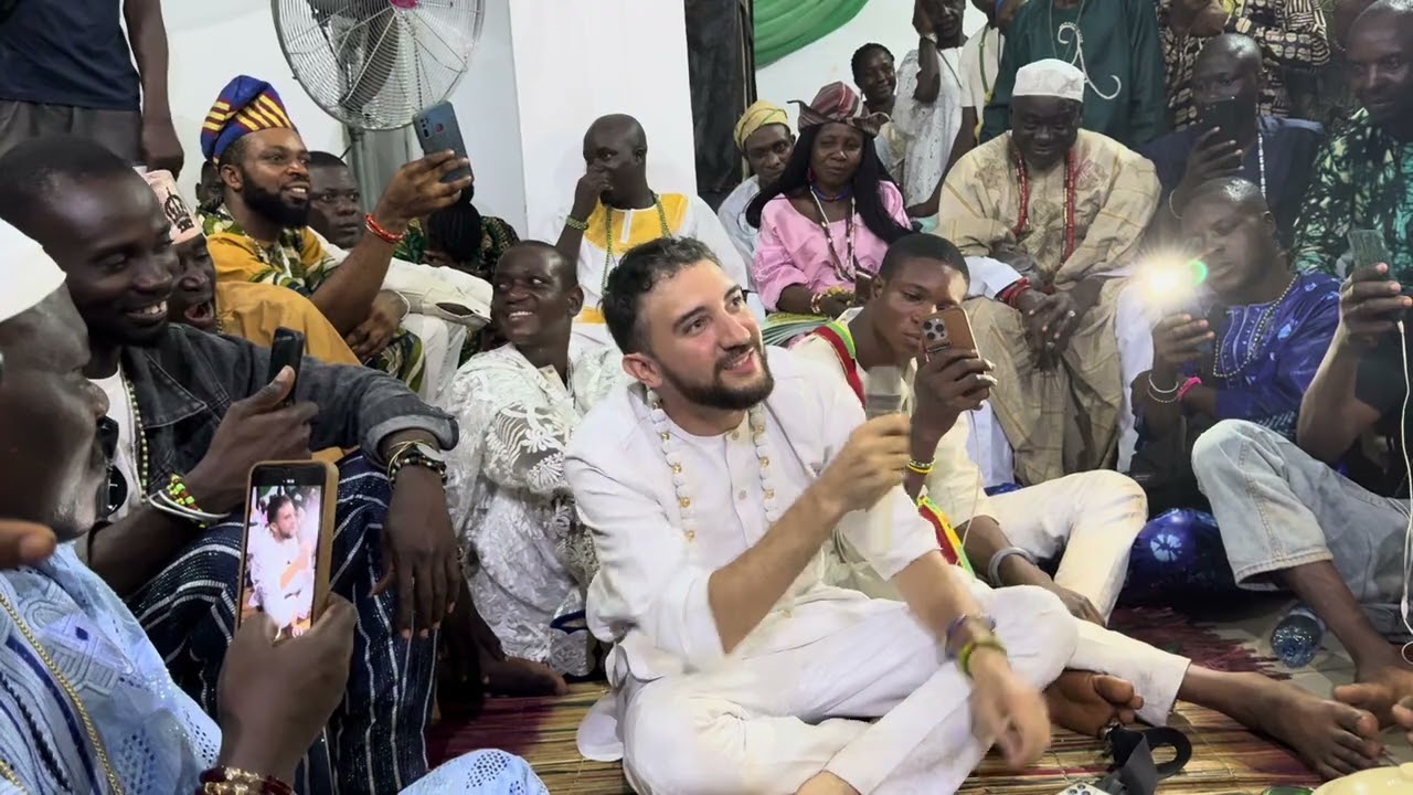OYINBO (WHITE MAN)EXPLAINED WHAT OTURA OGBE SAYS ABOUT ISESE THIS YEAR . OYINBO HAVE TAKEN OVER.